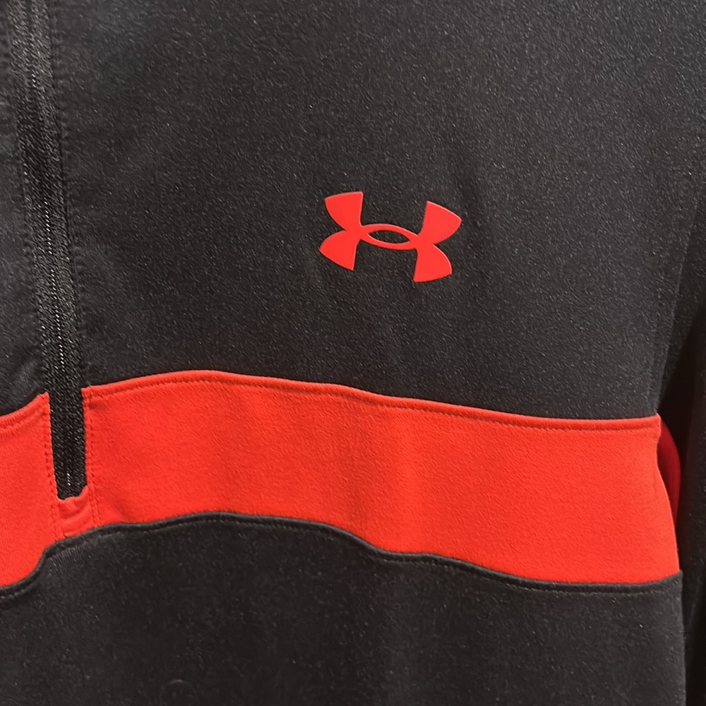Under Armour shirt size S - Picture 2 of 2